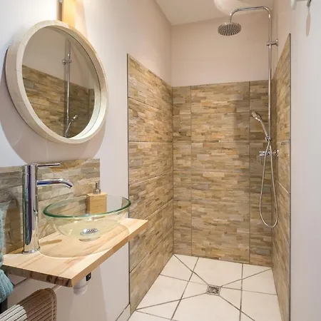Holiday home Le Grand Cottage Nature Piscine Chauffee Privee Du Tarn Entre Toulouse Et Albi & Les Cottages Du Tarn *