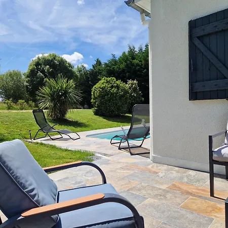 Casa de Férias Le Grand Nature Piscine Chauffee Privee Du Tarn Entre Toulouse Et Albi & Les Du Tarn