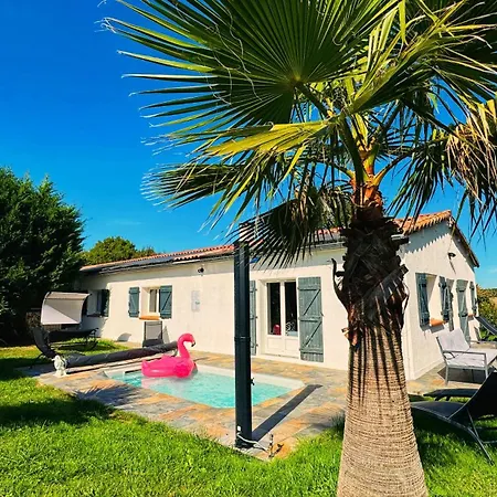 Casa de Férias Le Grand Nature Piscine Chauffee Privee Du Tarn Entre Toulouse Et Albi & Les Du Tarn Peyrole
