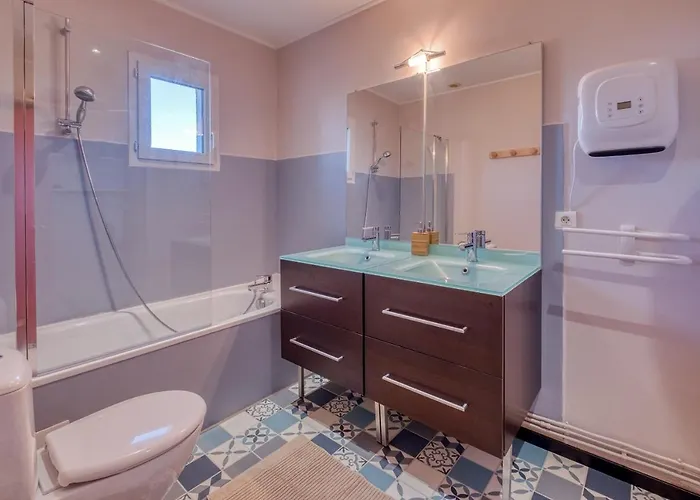 Le Grand Nature Piscine Chauffee Privee Du Tarn Entre Toulouse Et Albi & Les Du Tarn Дом отдыха Peyrole