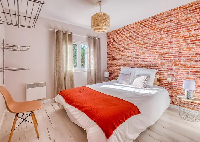 Le Grand Nature Piscine Chauffee Privee Du Tarn Entre Toulouse Et Albi & Les Du Tarn Дом отдыха Peyrole