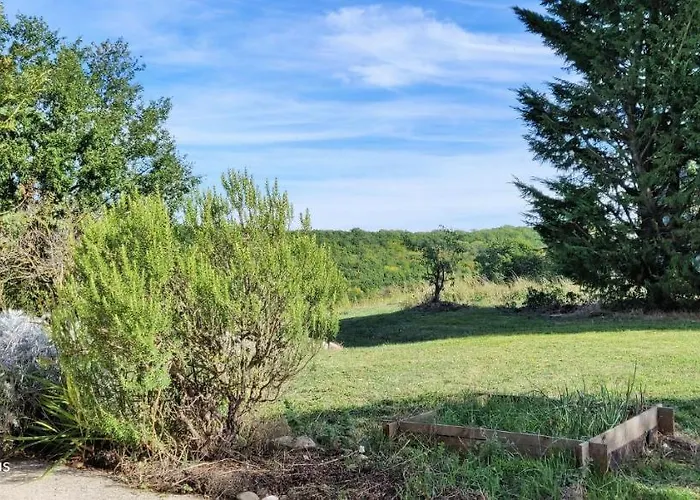Дом отдыха Le Grand Nature Piscine Chauffee Privee Du Tarn Entre Toulouse Et Albi & Les Du Tarn