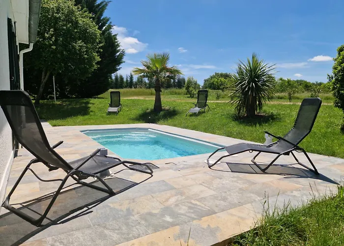 Дом отдыха Le Grand Nature Piscine Chauffee Privee Du Tarn Entre Toulouse Et Albi & Les Du Tarn